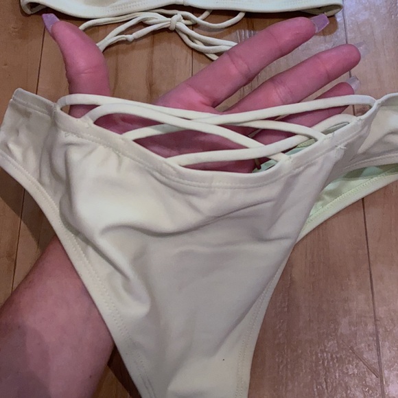 Bathingsuit - Picture 5 of 5